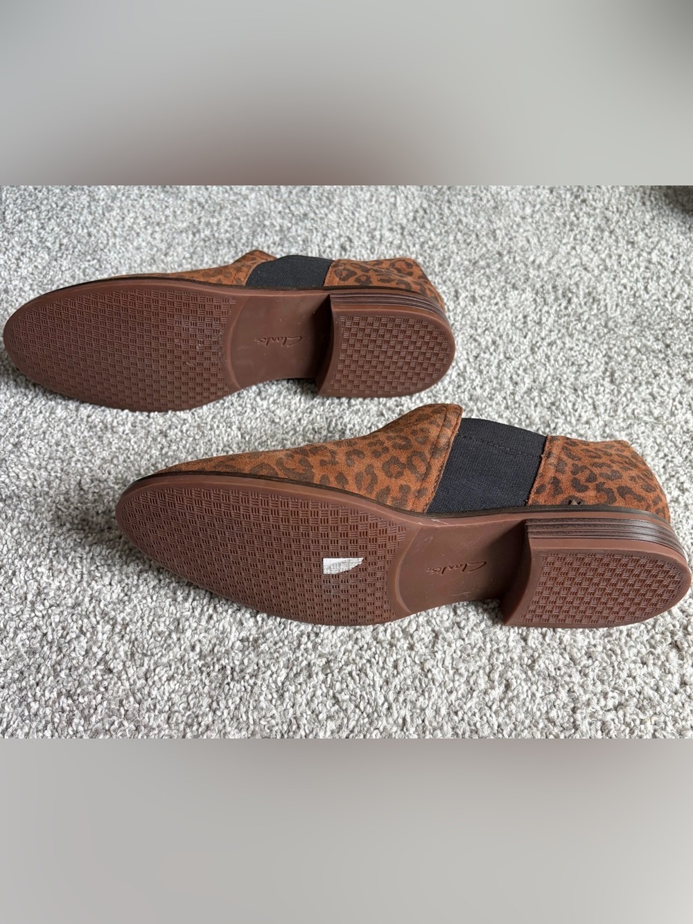 Like New Clarks Collection Camzin Slip-On Shoe - Picture 5 of 5